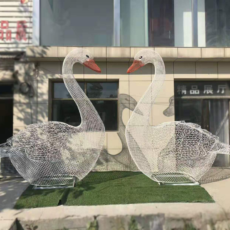 不锈钢镂空编织小鸟动物雕塑鸭子园林景观草地装饰钢丝美陈摆件