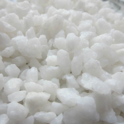 厂家供应雪花白小米石颜色正质量好价格合理欢迎选购。